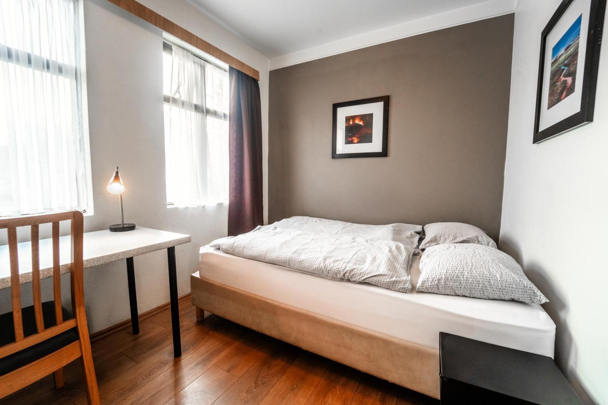 Kleines Doppelzimmer mit Gemeinschaftsbad